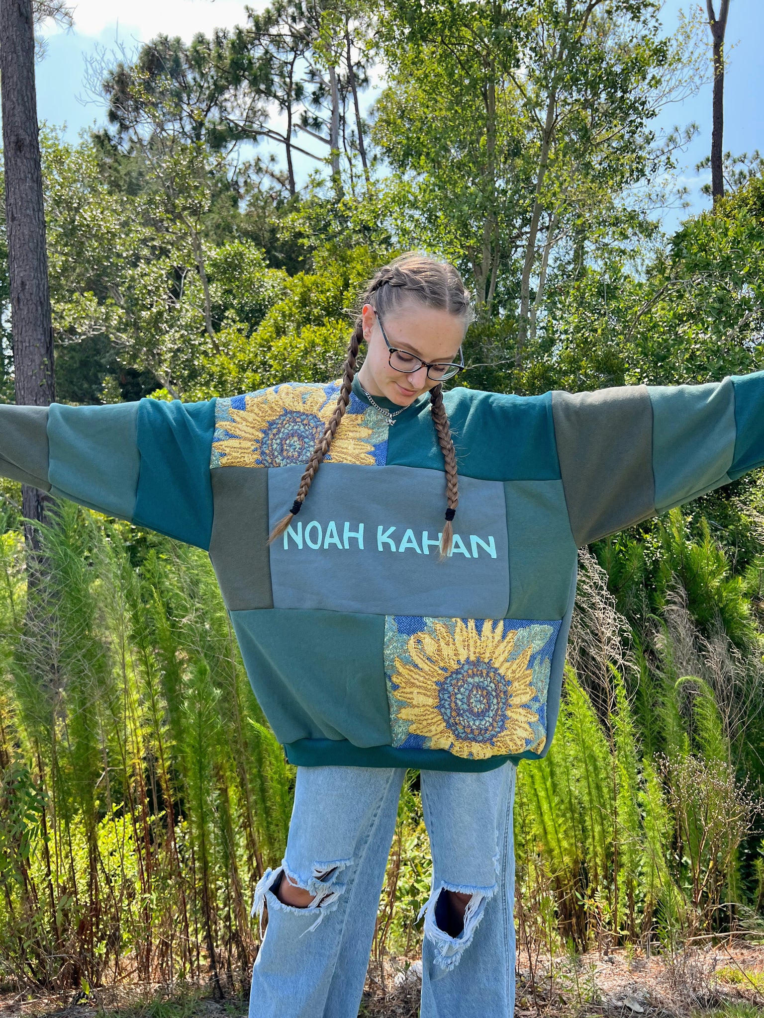 noah kahan sunflower crew