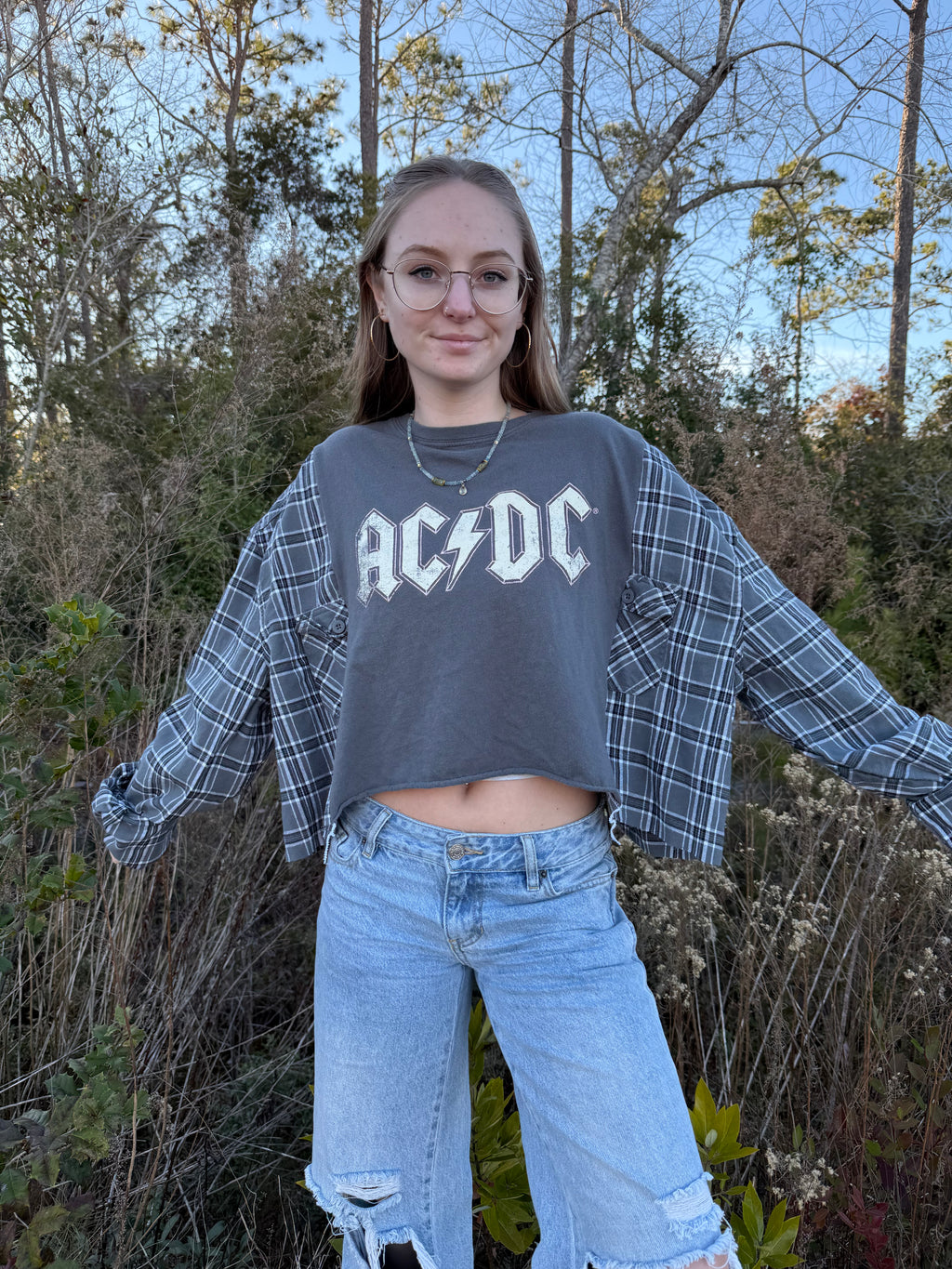 ac/dc cropped flannel tee