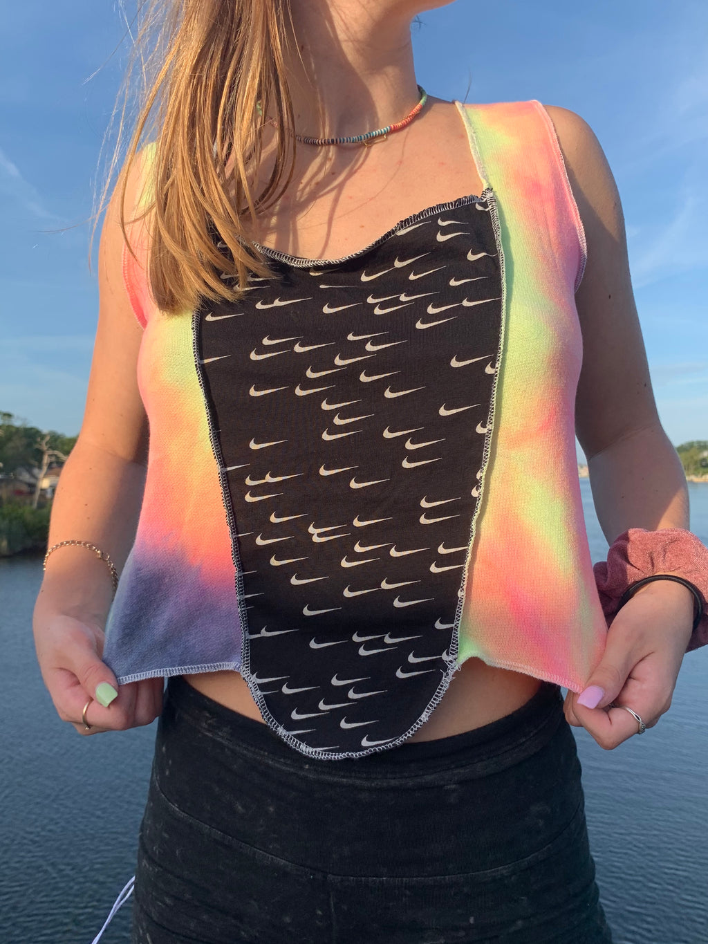 rainbow swoosh tank